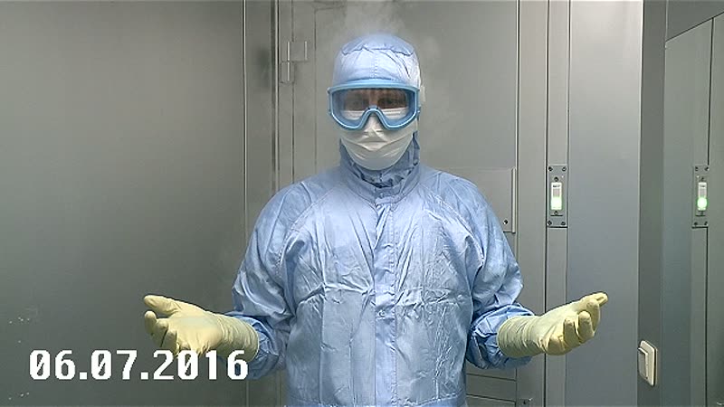 Smoke study: airflow in a cleanroom